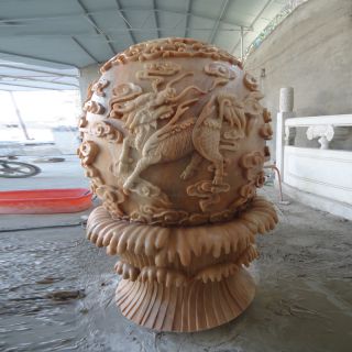 四大天王各拿什么兵器？