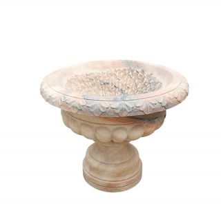 石雕花盆與其它花盆有什么區(qū)別