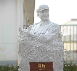 制作人物雕塑需要考慮的因素有哪些？