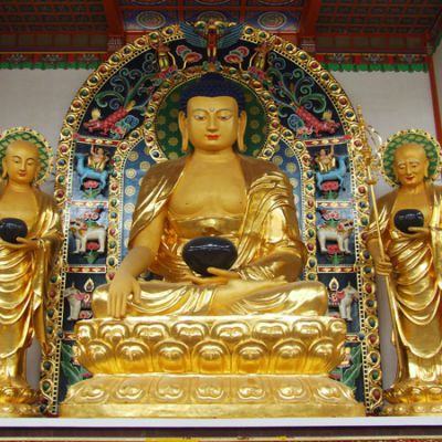 自財(cái)妝鑄的菩薩造像