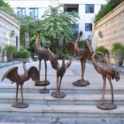 關(guān)于紫銅雕塑的簡(jiǎn)單介紹