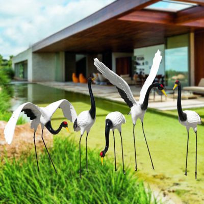 動(dòng)物雕塑最能讓人返老還童