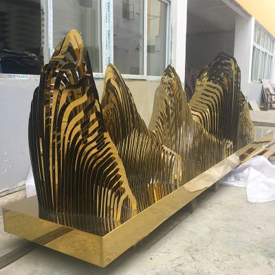 不銹鋼雕塑的現(xiàn)狀和發(fā)展趨勢(shì)