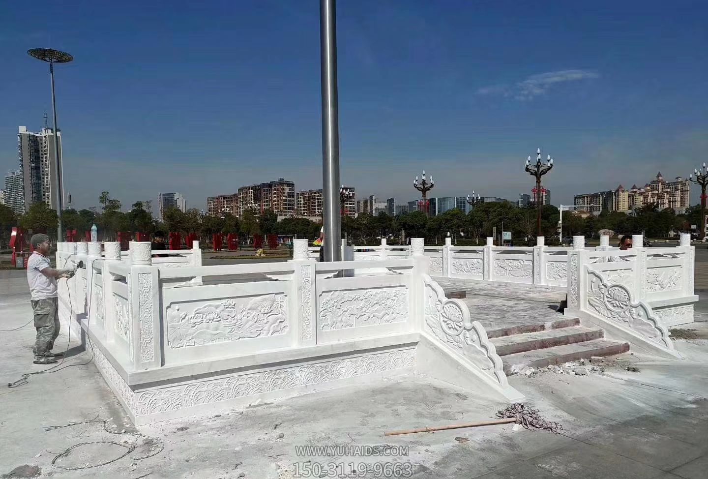 城市廣場升旗臺(tái)漢白玉圍欄桿雕塑