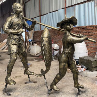 抬鯉魚，玻璃鋼民俗生活場景雕塑
