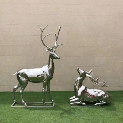 別墅小區(qū)不銹鋼，鏡面大型動物景觀梅花鹿