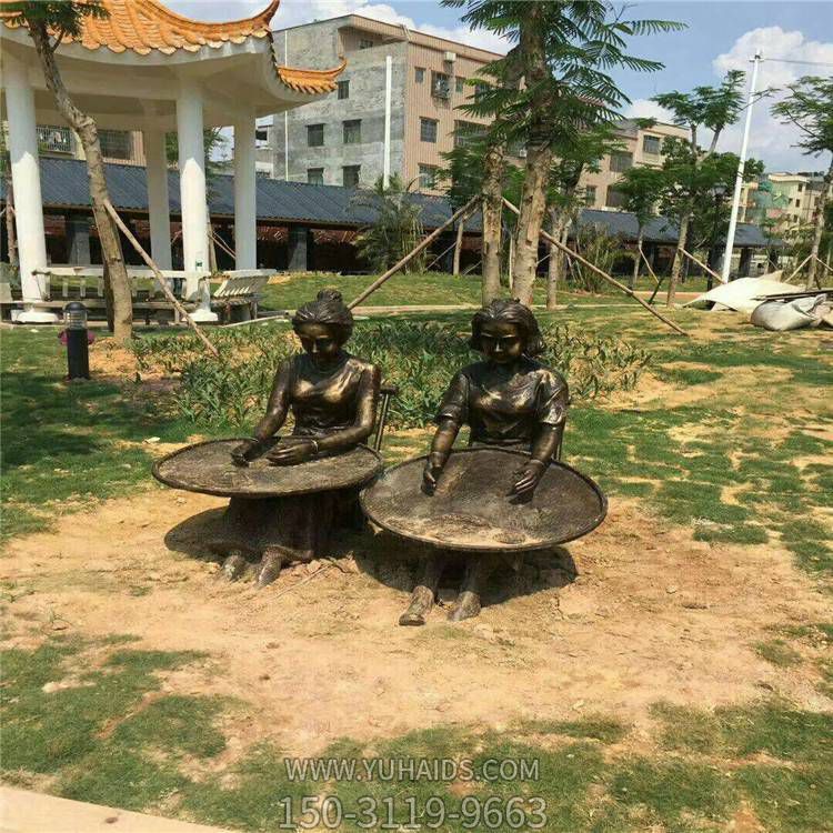 玻璃鋼仿銅人物景觀(guān)擺件戶(hù)外園林雕塑