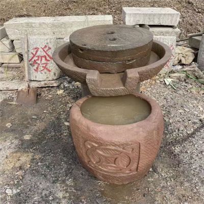 石雕磨盤，磨豆子的傳統(tǒng)設備