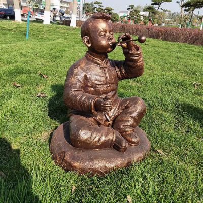 童趣系列人物，吹泡泡的小男孩