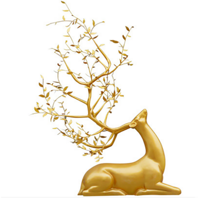臥姿抬頭梅花鹿，樹葉修飾創(chuàng)意鹿雕塑