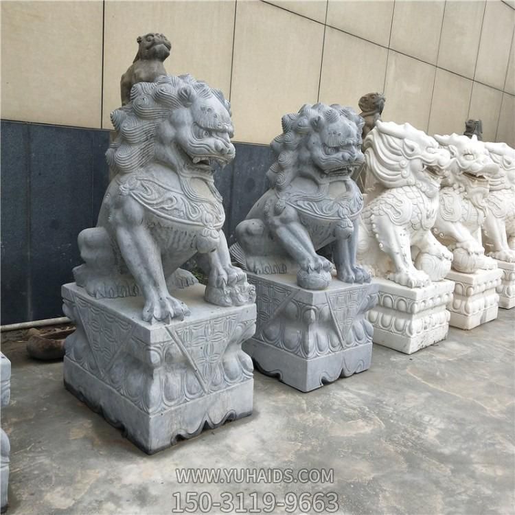 天然青石雕刻企業(yè)家用大門口鎮(zhèn)宅招財?shù)袼?>
                                <h2>天然青石雕刻企業(yè)家用大門口鎮(zhèn)宅招財?shù)袼?參數(shù)說明</h2>
                                                                        <table>
                                      <tr>
                                        <th>產(chǎn)品標題</th>
                                        <td>天然青石雕刻企業(yè)家用大門口鎮(zhèn)宅招財?shù)袼?/td>
                                      </tr>
                                      <tr>
                                        <th>發(fā)布時間</th>
                                        <td>2023-06-08 06:17</td>
                                      </tr>
                                      <tr>
                                        <th>價格</th>
                                        <td><span>電話咨詢</td>
                                      </tr>
                                                                              <tr>
                                          <th>制作材質</th>
                                          <td>石雕、青石、石雕</td>
                                        </tr>
                                                                              <tr>
                                          <th>應用場所</th>
                                          <td>企業(yè)</td>
                                        </tr>
                                                                          </table>
                                <h2>天然青石雕刻企業(yè)家用大門口鎮(zhèn)宅招財?shù)袼?詳細說明</h2>
                                <p>玉海雕塑是一家綜合性的雕塑公司，擁有多款天然青石雕刻企業(yè)家用大門口鎮(zhèn)宅招財?shù)袼苣Ｐ?，可加工定制多種天然青石雕刻企業(yè)家用大門口鎮(zhèn)宅招財?shù)袼埽С植馁|、樣式、風格、尺寸大小等方面的調整修改定制。我們所加工制作的天然青石雕刻企業(yè)家用大門口鎮(zhèn)宅招財?shù)袼苜|優(yōu)價廉，遍布全國多個省市地區(qū)，想要了解更多案例圖片，請電話或微信咨詢。材質、大小、樣式等都可以按需定制，還可根據(jù)您提供給的天然青石雕刻企業(yè)家用大門口鎮(zhèn)宅招財?shù)袼軜訄D進行制作！如有相關需求，歡迎致電（微信同號）：<span>150-3119-9663</span></p>
                                                                <div   class=