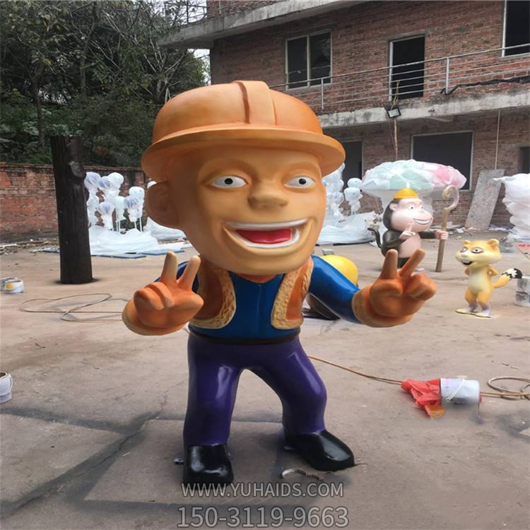 光頭強玻璃鋼雕塑，比v的光頭強