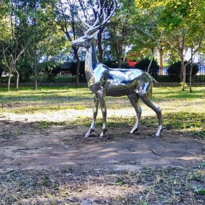 不銹鋼鏡面鹿，園林梅花鹿動(dòng)物擺件