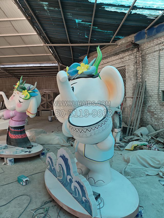 玻璃鋼發(fā)光大象雕塑